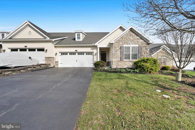 112 SAWGRASS DR, Millersville, PA 17551