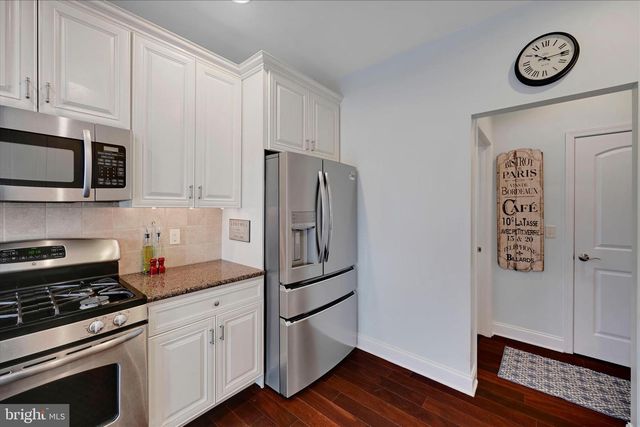 112 SAWGRASS DR, Millersville, PA 17551