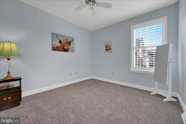 112 SAWGRASS DR, Millersville, PA 17551