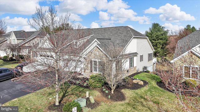 112 SAWGRASS DR, Millersville, PA 17551
