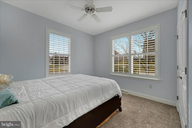 112 SAWGRASS DR, Millersville, PA 17551