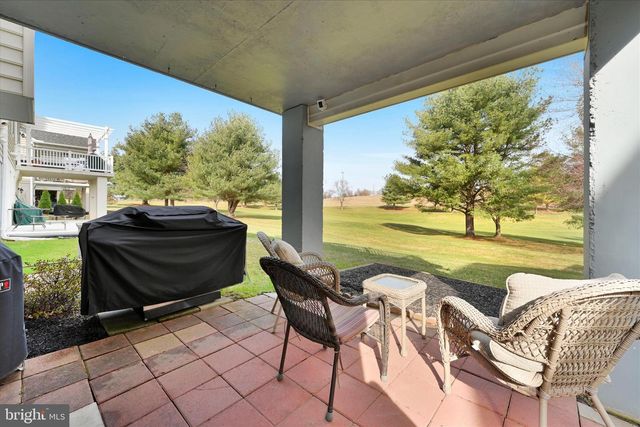 112 SAWGRASS DR, Millersville, PA 17551
