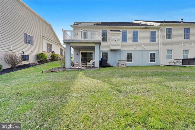 112 SAWGRASS DR, Millersville, PA 17551