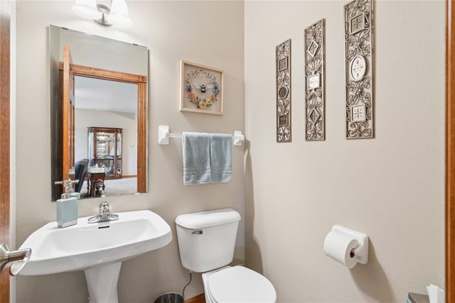 8165 Century Drive, West Des Moines, IA 50266