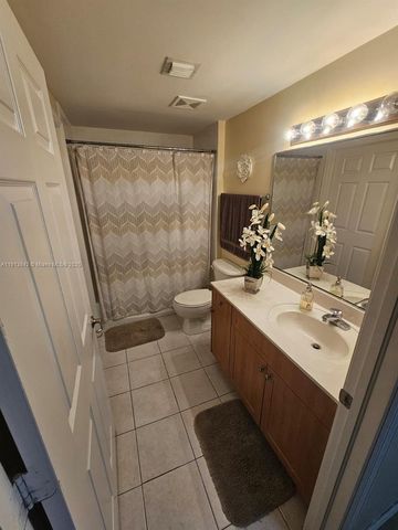 8440 SW 8th St 210A, Miami, FL 33144