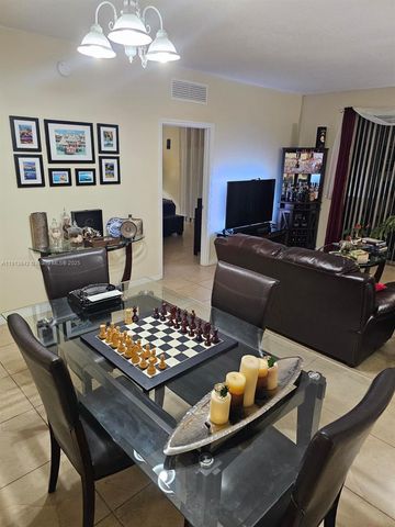 8440 SW 8th St 210A, Miami, FL 33144