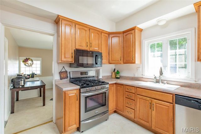 102 Mesa, Collinsville, IL 62234