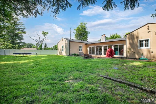 102 Mesa, Collinsville, IL 62234