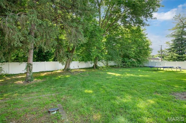 102 Mesa, Collinsville, IL 62234