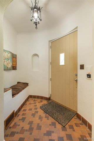 102 Mesa, Collinsville, IL 62234