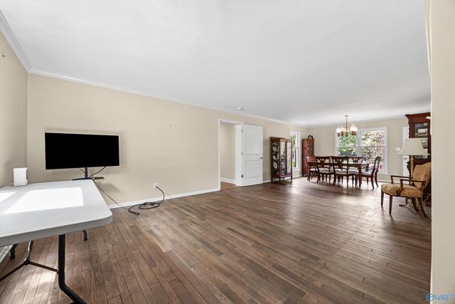 1217 Indian Creek Road, Huntsville, AL 35806
