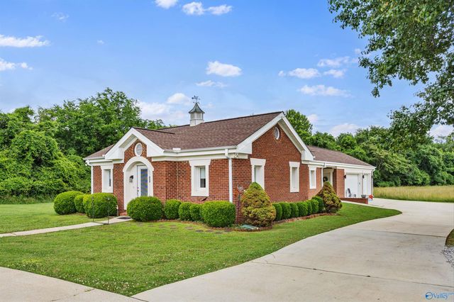 1217 Indian Creek Road, Huntsville, AL 35806