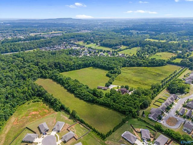 1217 Indian Creek Road, Huntsville, AL 35806