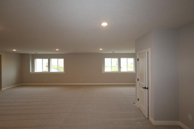 11646 Harbor Circle N, Dayton, MN 55369