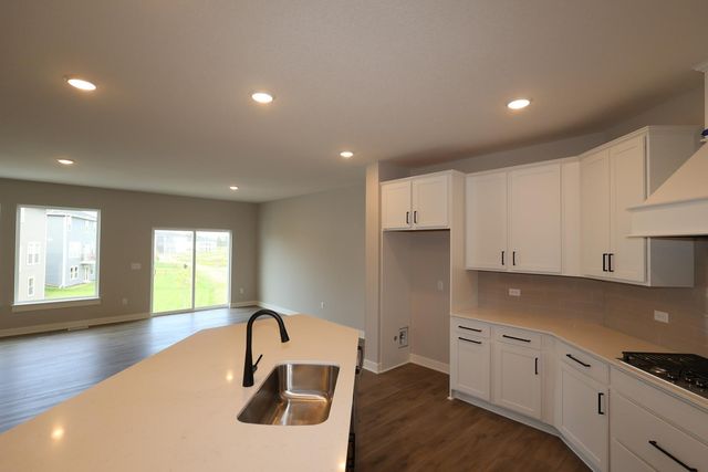 11646 Harbor Circle N, Dayton, MN 55369