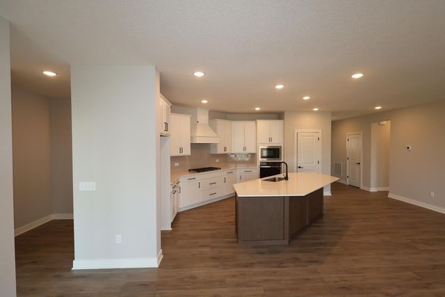11646 Harbor Circle N, Dayton, MN 55369