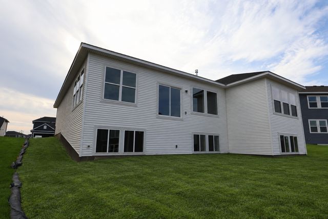 11646 Harbor Circle N, Dayton, MN 55369