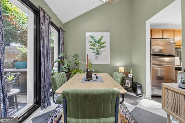7750 Roswell Road, Sandy Springs, GA 30350
