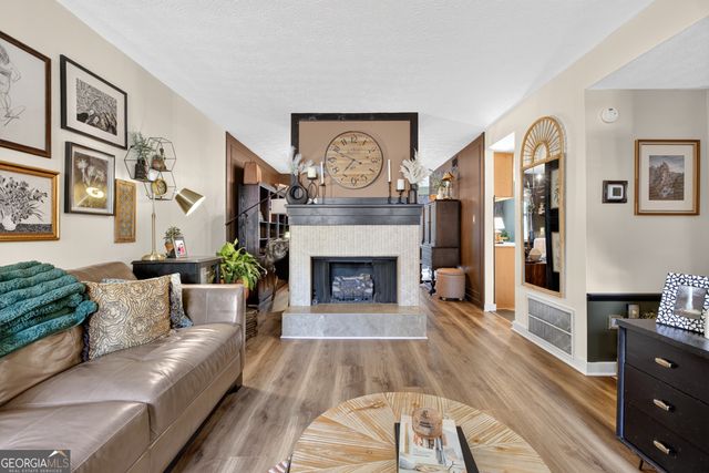 7750 Roswell Road, Sandy Springs, GA 30350