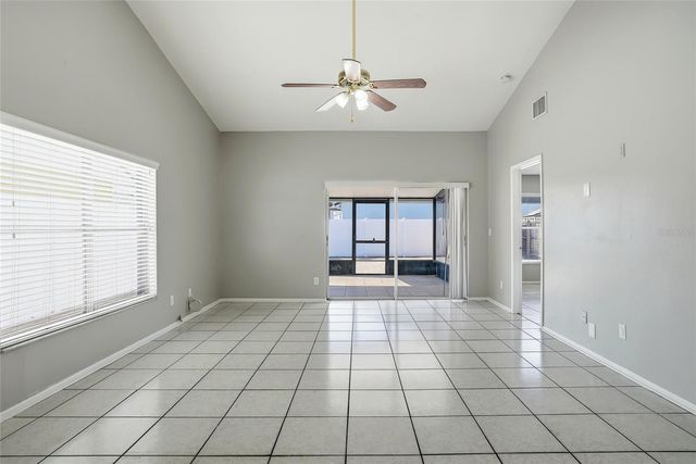 8622 COTTONWAY LANE, Tampa, FL 33635