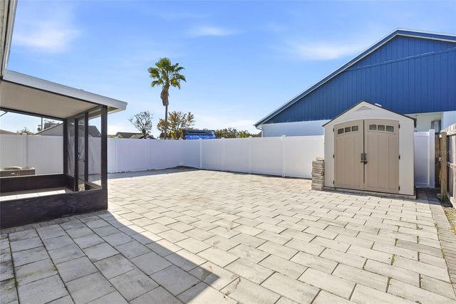 8622 COTTONWAY LANE, Tampa, FL 33635