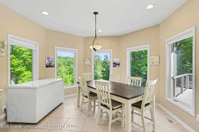 10791 W Jolly Road, Lansing, MI 48911