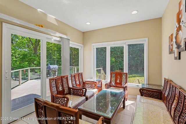 10791 W Jolly Road, Lansing, MI 48911