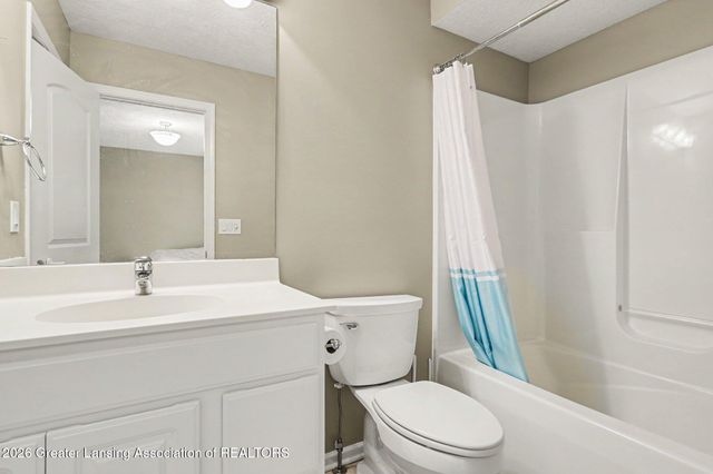10791 W Jolly Road, Lansing, MI 48911