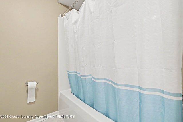 10791 W Jolly Road, Lansing, MI 48911