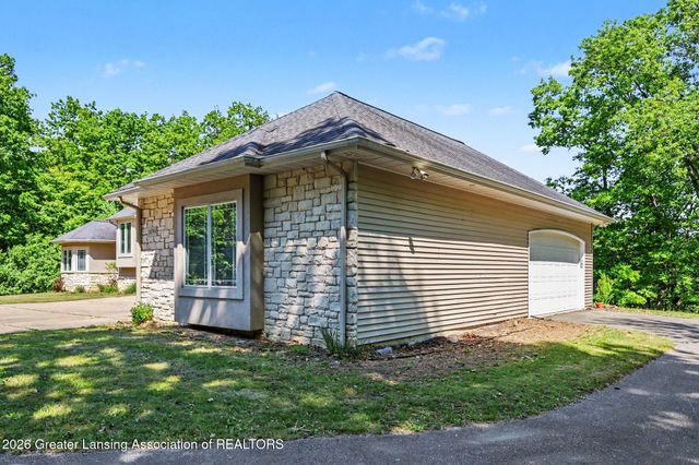 10791 W Jolly Road, Lansing, MI 48911