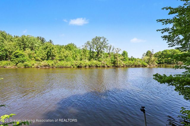 10791 W Jolly Road, Lansing, MI 48911