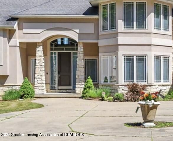 10791 W Jolly Road, Lansing, MI 48911