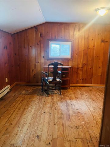 18 E Clifford Street, Ellenville, NY 12428