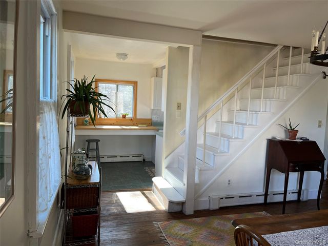 18 E Clifford Street, Ellenville, NY 12428