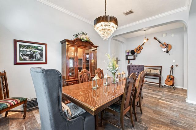 1110 Carriage Court, Seabrook, TX 77586