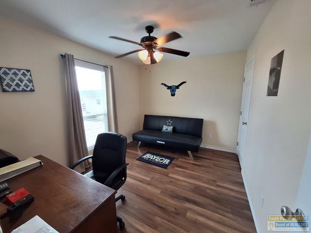 576 Sand Dollar Dr, Port Isabel, TX 78578