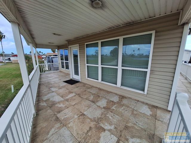 576 Sand Dollar Dr, Port Isabel, TX 78578