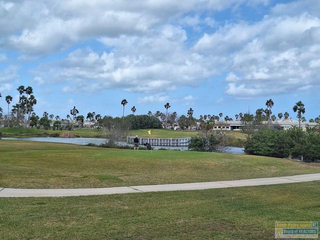 576 Sand Dollar Dr, Port Isabel, TX 78578