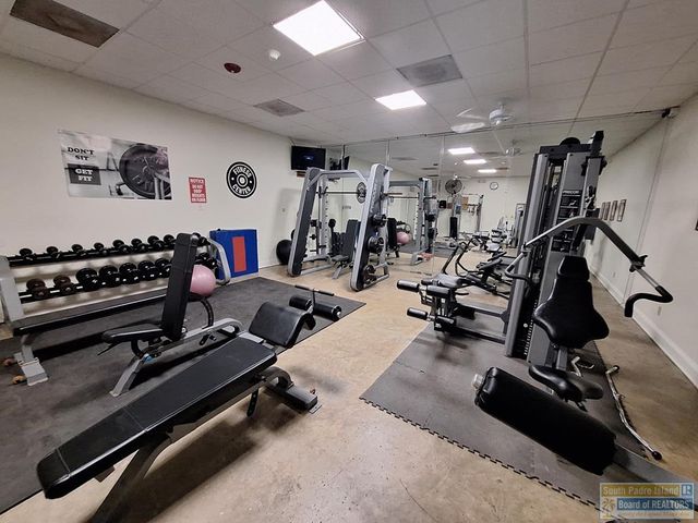 576 Sand Dollar Dr, Port Isabel, TX 78578