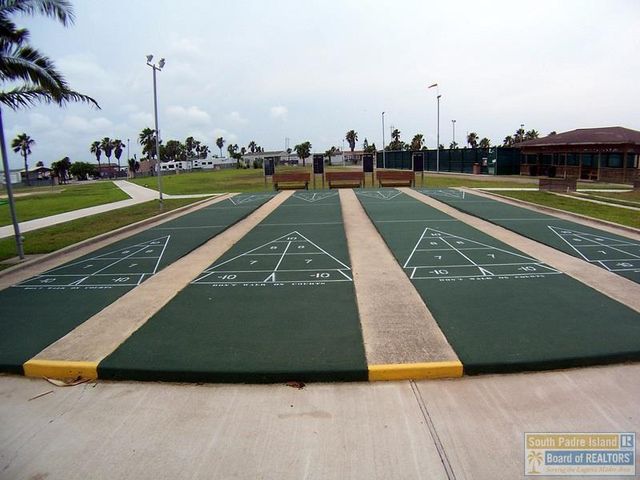 576 Sand Dollar Dr, Port Isabel, TX 78578