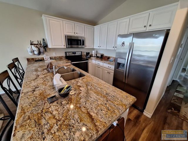 576 Sand Dollar Dr, Port Isabel, TX 78578