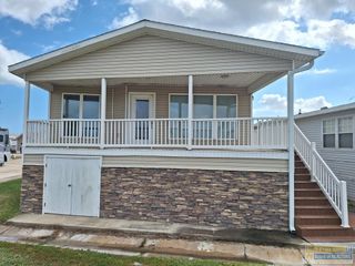 576 Sand Dollar Dr, Port Isabel, TX 78578