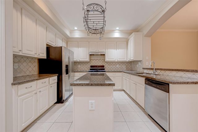 13607 Brookbluff, Houston, TX 77077