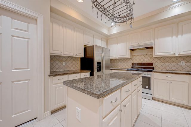 13607 Brookbluff, Houston, TX 77077