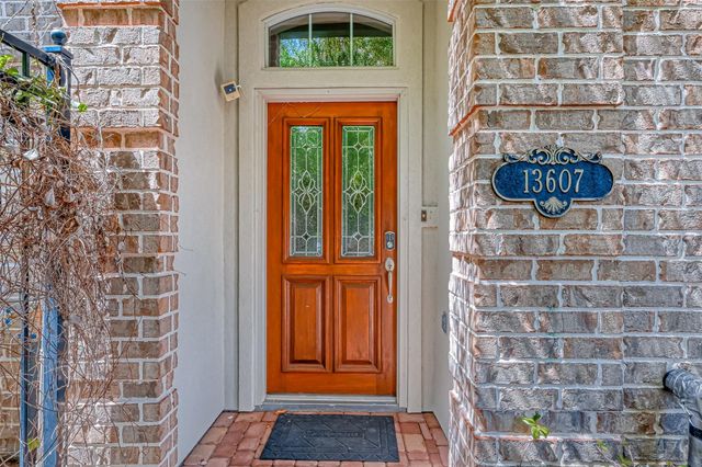 13607 Brookbluff, Houston, TX 77077