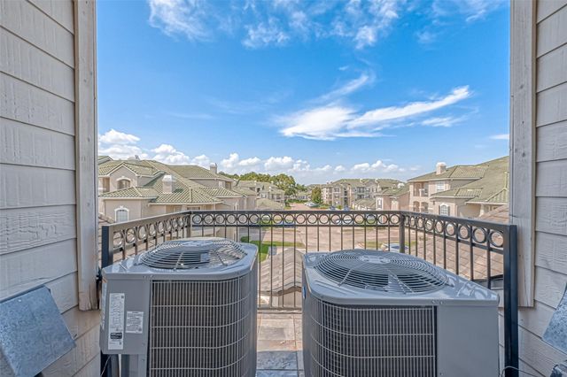 13607 Brookbluff, Houston, TX 77077