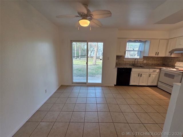 4654 E 68th Street 198, Tulsa, OK 74136