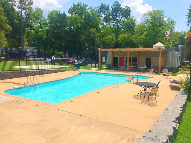 4654 E 68th Street 198, Tulsa, OK 74136