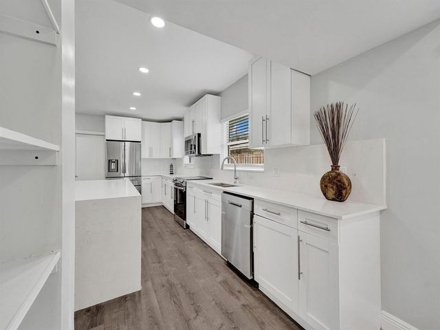 3261 Aqua Vista Drive, Pompano Beach, FL 33062
