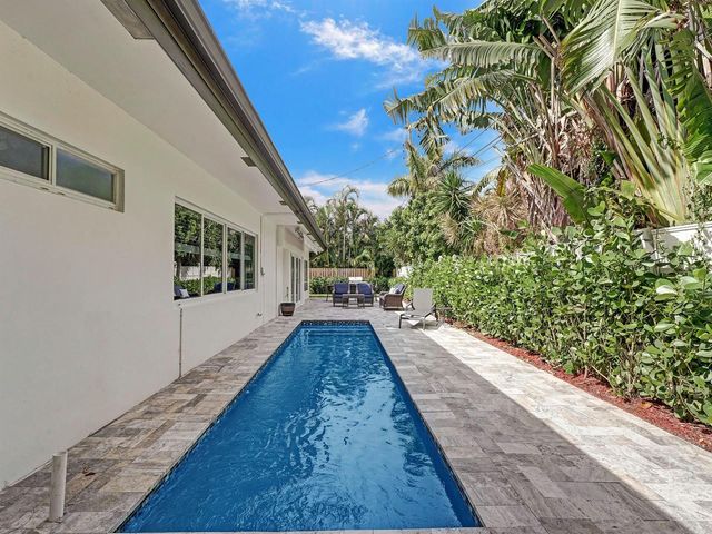 3261 Aqua Vista Drive, Pompano Beach, FL 33062